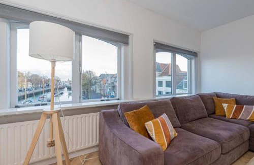 Zierikzee Apartment | Family-Friendly Getaway at Drie Wijzen Hotel