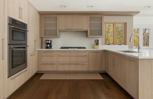 Windham House | Drift Haus|4.5BR+ Mountain Lodge Room only