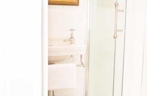 Melton Mowbray Other | Unforgettable Drift View Shepherds Hut – Pet Friendly Retreat