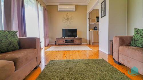 Blacksmiths House | Family-Friendly Retreat at Driftwood in Blacksmiths