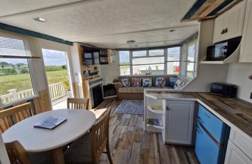 Anderby Creek House | Pet-Friendly Driftwood Cabin at Anderby Creek Awaits You