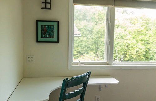 Homer Apartment | Driftwood Dreams- 3 BR in the heart of Homer