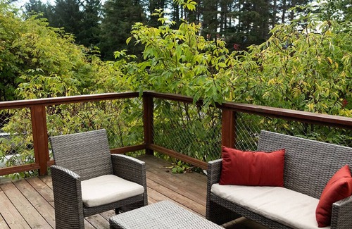 Homer Apartment | Driftwood Dreams- 3 BR in the heart of Homer