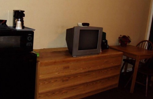 Chestertown Hotel | Eco-Friendly Comfort at Driftwood Inn with Family Amenities