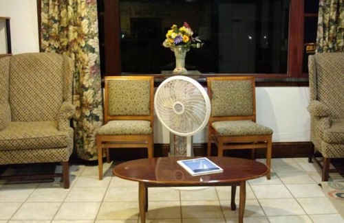 Chestertown Hotel | Eco-Friendly Comfort at Driftwood Inn with Family Amenities