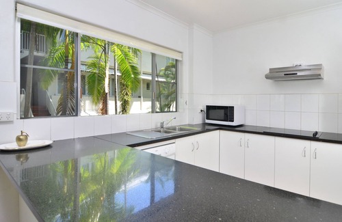 Port Douglas Hotel | Driftwood Mantaray: Family-Friendly Escape with Spa & Pool