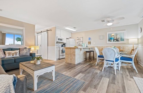 Jekyll Island Condo | Idyllic Driftwood Paradise with Ocean View & Spa Amenities