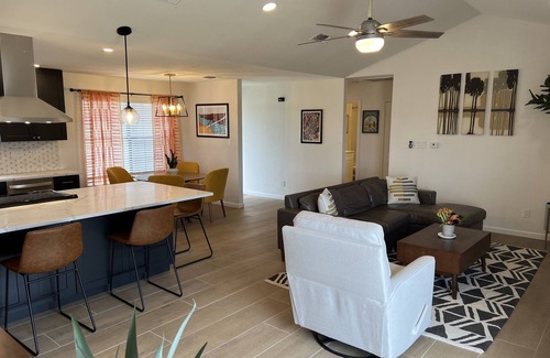 Hays County House | Guest Rated 10/10: Driftwood Hill Country Retreat