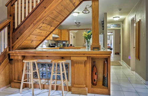 Dripping Springs House | Charming Dripping Springs Home with Pool & Deck Near Venue