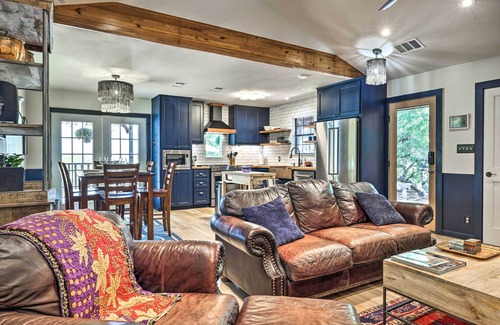 Dripping Springs Cabin | Dripping Springs Cabin with Incredible Hill Country Views