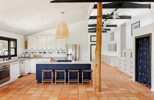 Johnson City House | Serene Dripping Springs Homestead - Bunkhouse with Views