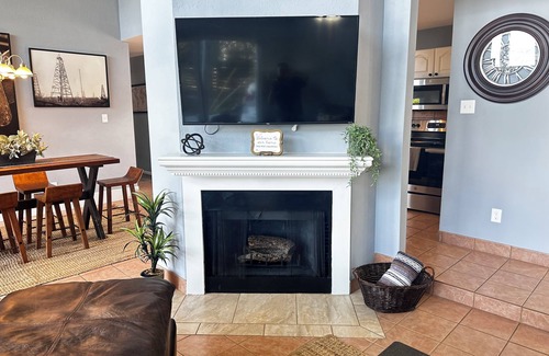 Dripping Springs House | Dripping Springs Escape - Hot Tub - Fire Pit - Pet Friendly New Listing