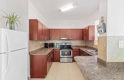 San Juan Apartment | Driver, Chef, Maid, & Pool - VIP Service