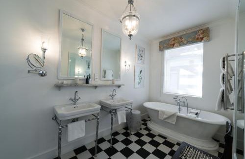 Graaff-Reinet Hotel | Experience Luxury at the Drostdy Hotel - 5-Star Getaway