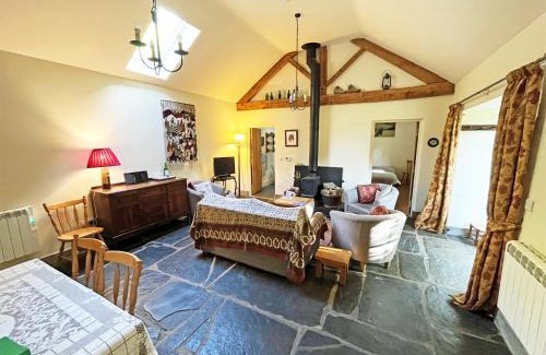 Tirabad House | Discover Drovers Retreat: Pet-Friendly with Top Reviews