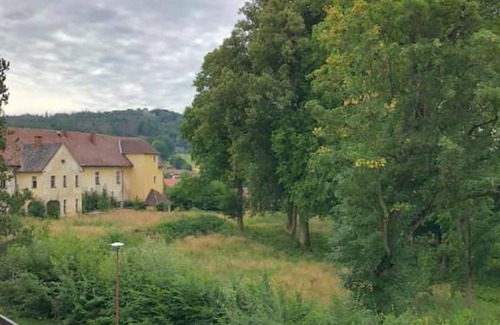 Choustnik Hotel | Cozy Družstevní dům Choustník: Pet-Friendly Stay Awaits
