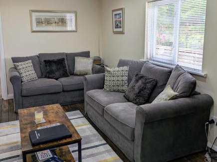 Enniskillen House | Unforgettable Stay at Drummacahan Lodge with Hot Tub Access