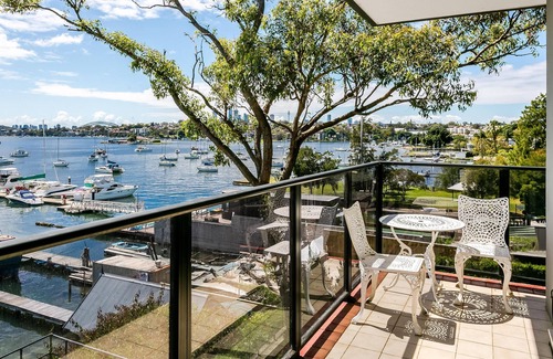 Drummoyne Apartment | Waterfront Apartment in Drummoyne with Pool & Breakfast