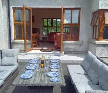 Banbridge House | Unforgettable Stays at Drumsallagh View - Rated 9.9/10