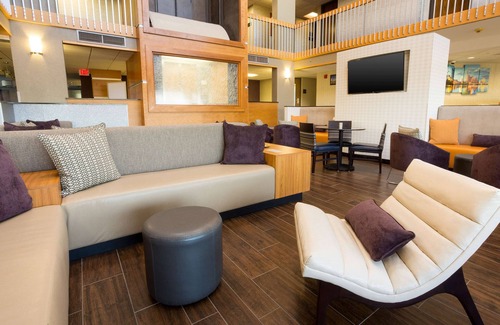 St. Johns Hotel | Exceptional Drury Inn & Suites Austin North with Pool Access