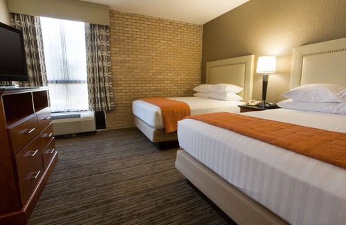 St. Johns Hotel | Exceptional Drury Inn & Suites Austin North with Pool Access