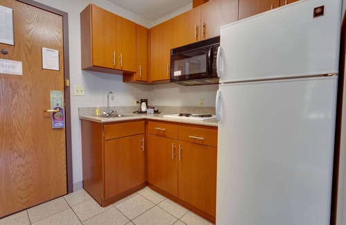 Hayti Hotel | Top-Rated Drury Inn & Suites Hayti with Pool and Spa