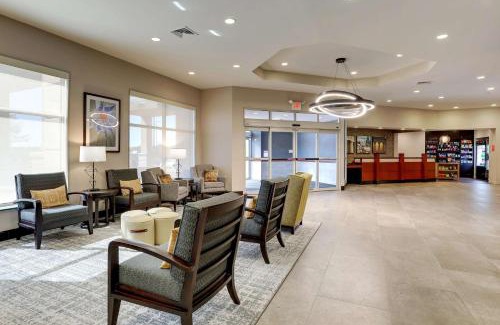 Blue Springs Hotel | Pet-Friendly Drury Inn & Suites Independence - 9.2 Rated Stay