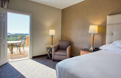 Wetmore Hotel | Top-Rated Getaway at Drury Inn & Suites Near La Cantera