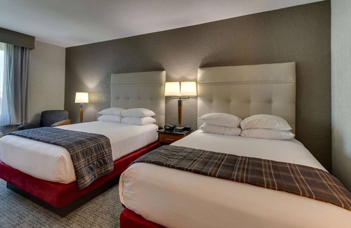 Deer Valley Hotel | Relax at Drury Inn & Suites Phoenix Happy Valley - 9.6/10