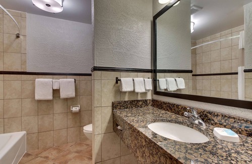 Deer Valley Hotel | Relax at Drury Inn & Suites Phoenix Happy Valley - 9.6/10