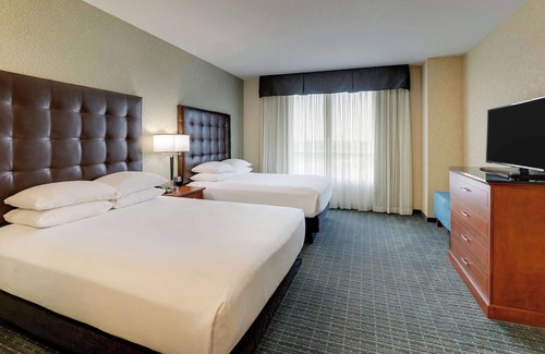 Chandler Hotel | Highly Rated Drury Inn & Suites in Phoenix with Pool Access