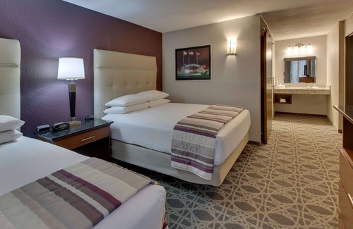 Poplar Bluff Hotel | Top-Rated Drury Inn & Suites Poplar Bluff with Pool & Spa