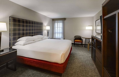 St. Joseph Hotel | Elegant Drury Inn & Suites St Joseph: Family-Friendly Escape