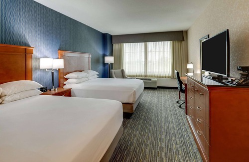 Arnold Hotel | Top-Rated Drury Inn & Suites St. Louis Arnold with Pool