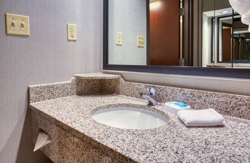 Airport Township Hotel | Top-Rated Drury Inn & Suites St. Louis Airport with Pool