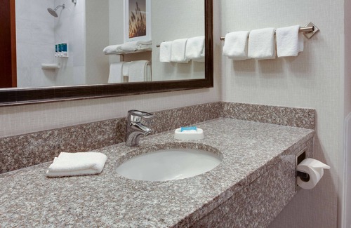 West Des Moines Hotel | Experience Comfort at Drury Inn & Suites West Des Moines