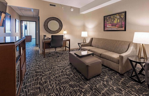 Pooler Hotel | Discover Drury Plaza Hotel Savannah Pooler - Rated 9.6/10