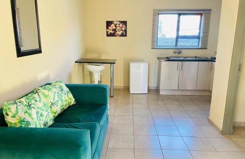 Bojanala House | Relaxing Oceanfront Stay at Druza’s Guest House