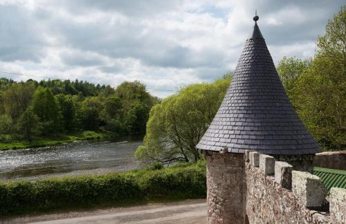 Melrose House | Discover Family-Friendly Stays at Dryburgh Stirling Two