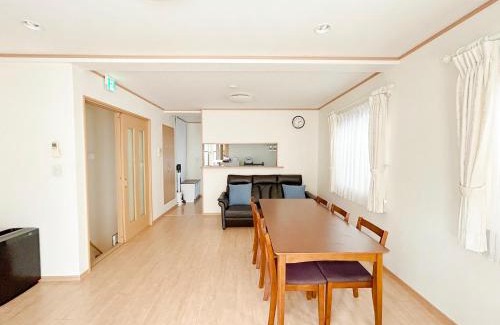 Itabashi Apartment | Discover Kumanocho House: Rated 10/10 with Hot Tub & Breakfast