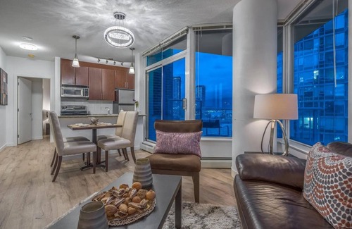 Crosstown Condo | Modern 2BR Retreat with Parking and Scenic Views