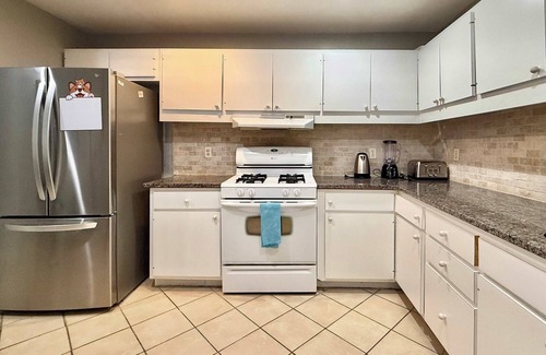 Downtown Atlanta Condo | Downtown Atlanta 2BD King Bed with City View & Parking
