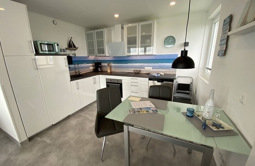 Sierksdorf Apartment | Oceanfront Retreat: Beautiful One-Room Apartment with Extras