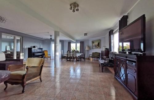 Pinczyn House | Discover a Beautiful Home with Oceanfront Views in Kociewiu