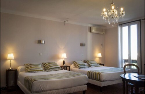 Arles City Centre Hotel | Discover Comfort at Du Forum with Pool and Breakfast