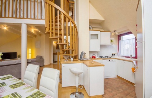 Vannes House | Discover du Parc du Golfe - Vannes with Ocean Views & Pool