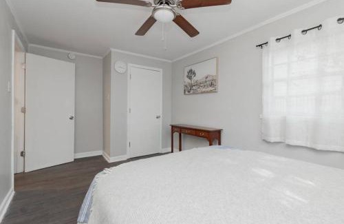 Columbus House | Family-Friendly Retreat at Sunlit Haven - Rated 9.4/10