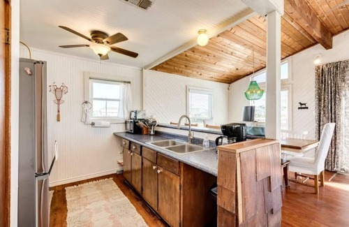 San Luis House | Ocean View Retreat - Guest Rated 10/10 & Pet Friendly