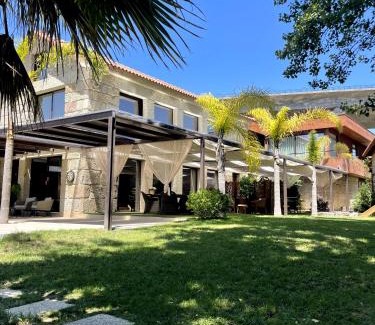 Nespereira Resort | Discover Duas Quintas Areal: Oceanfront Pool & Dining