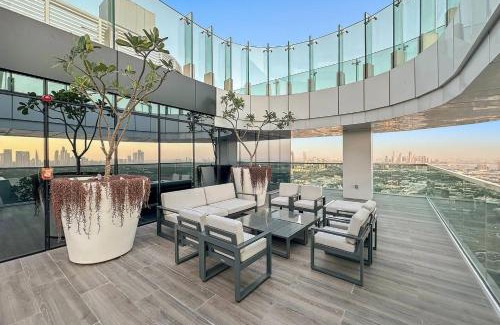 Bur Dubai Apartment | Dubai Frame Views Steps from Metro & Sheikh Zayed Road